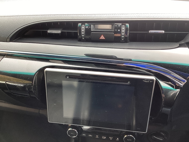 Used Toyota Hilux 2020 for sale - 76253242: Photo 24