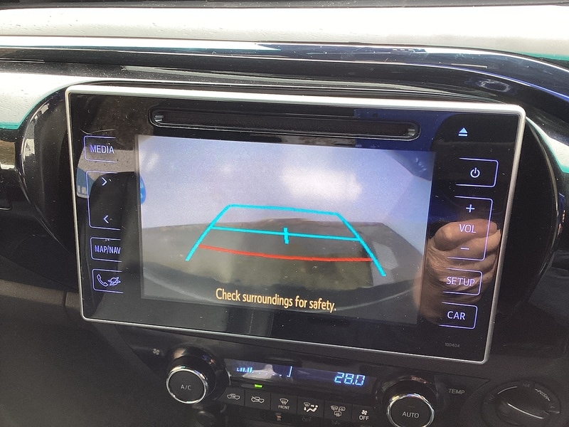 Used Toyota Hilux 2020 for sale - 76253242: Photo 28