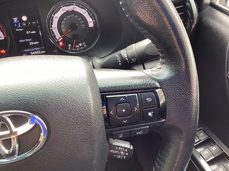 Used Toyota Hilux 2020 for sale - 76253242: Photo 35