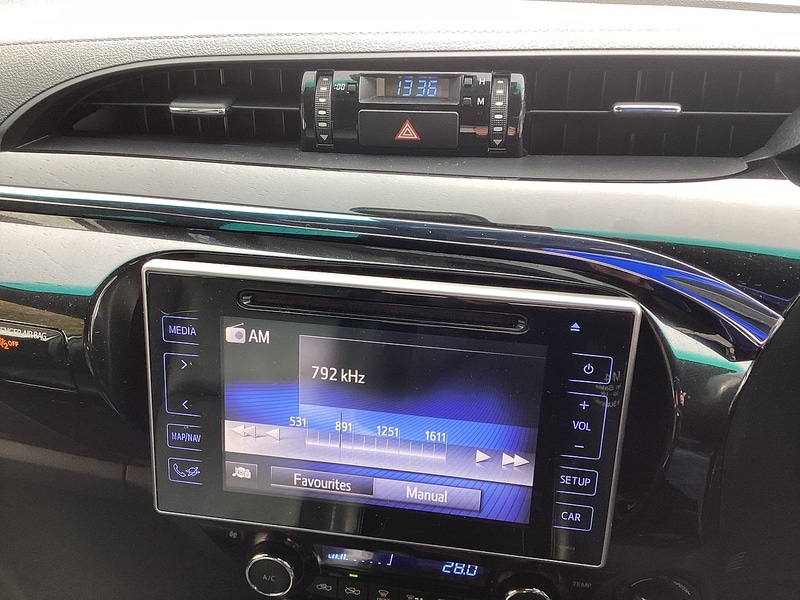 Used Toyota Hilux 2020 for sale - 76253242: Photo 38