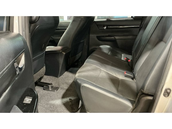 Used Toyota Hilux 2020 for sale - 76253242: Photo 9