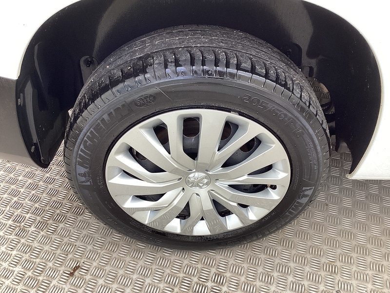 Used Peugeot Partner 2022 for sale - 76559490: Photo 44