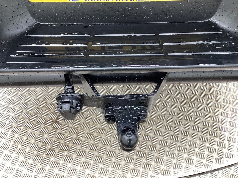 Used Toyota Hilux 2018 for sale - 77298313: Photo 17