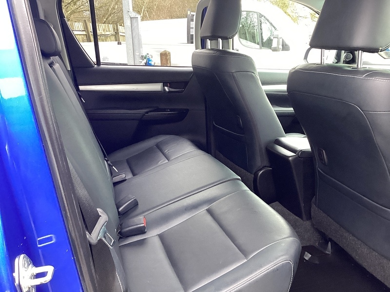 Used Toyota Hilux 2018 for sale - 77298313: Photo 23