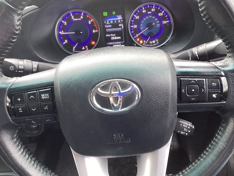 Used Toyota Hilux 2018 for sale - 77298313: Photo 29