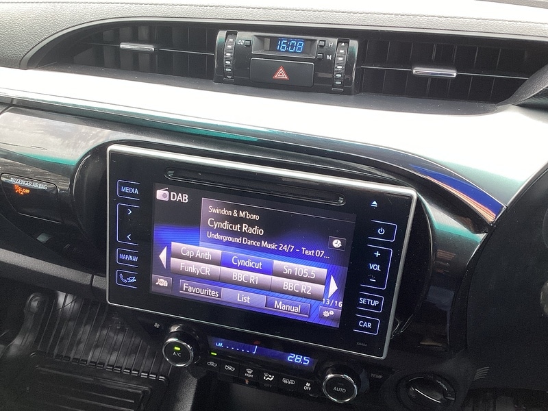 Used Toyota Hilux 2018 for sale - 77298313: Photo 35