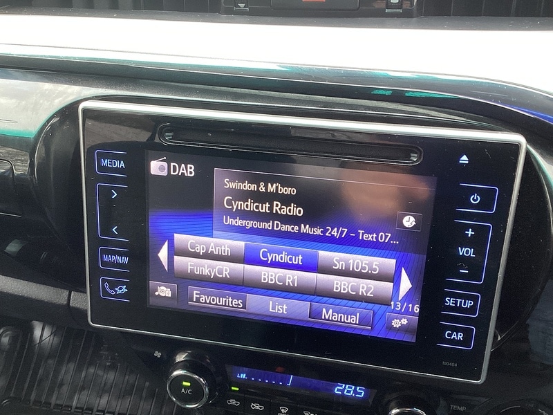 Used Toyota Hilux 2018 for sale - 77298313: Photo 41