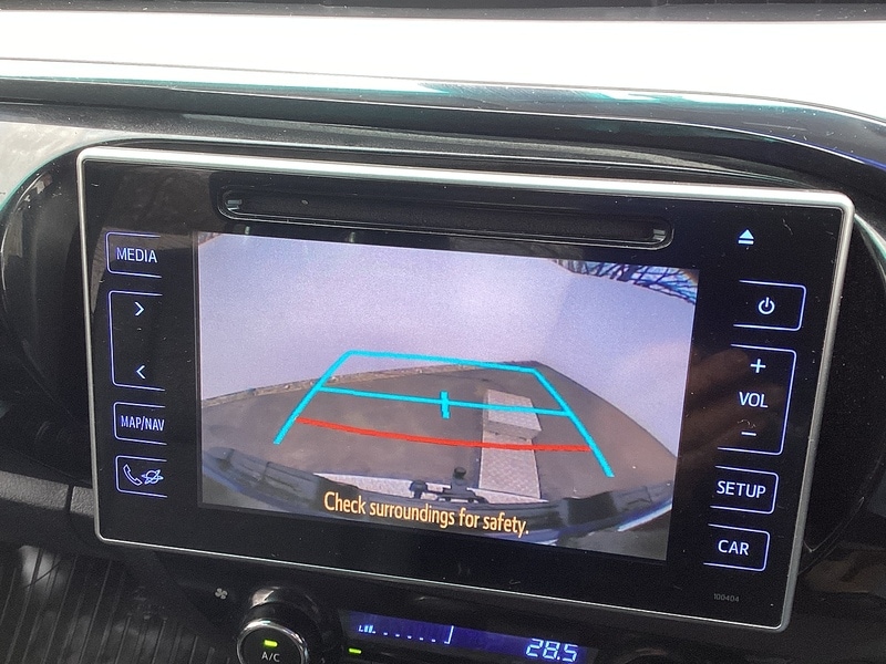 Used Toyota Hilux 2018 for sale - 77298313: Photo 43