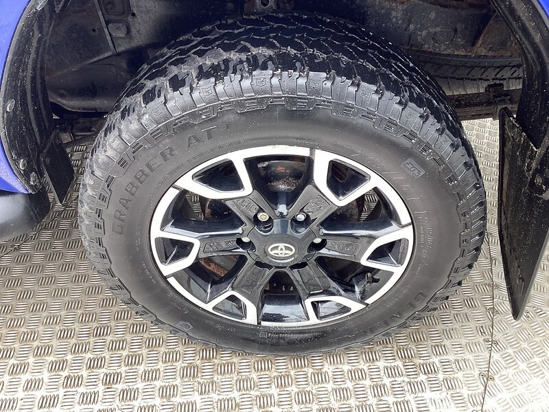 Used Toyota Hilux 2018 for sale - 77298313: Photo 49