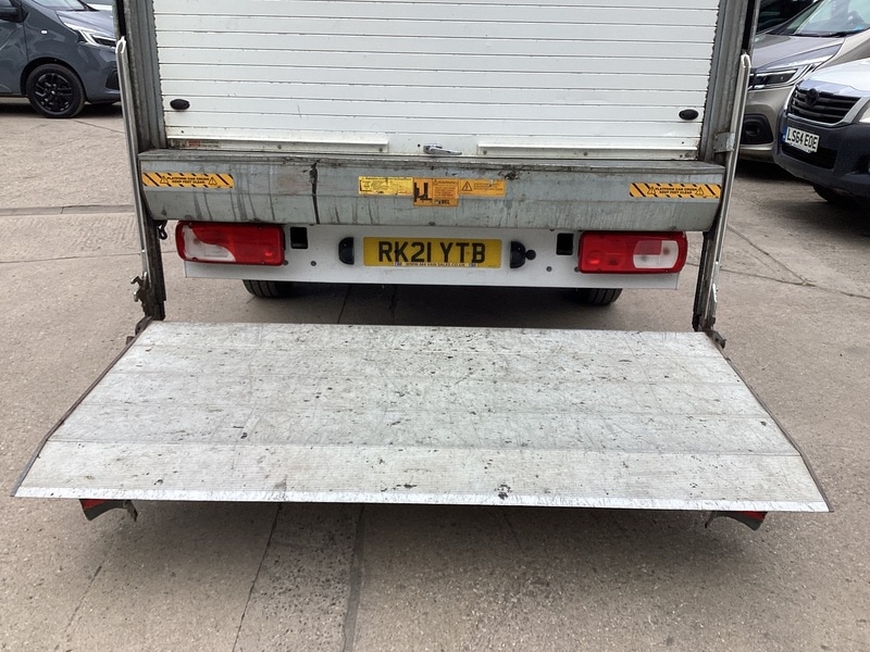 Vehicle 29