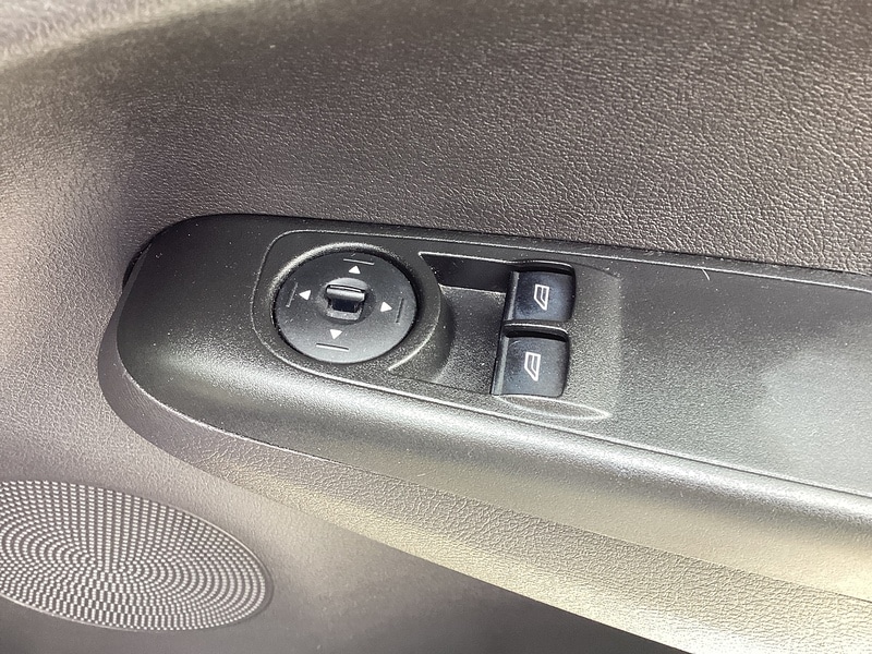 Used Ford Transit Courier 2018 for sale - 77591388: Photo 32