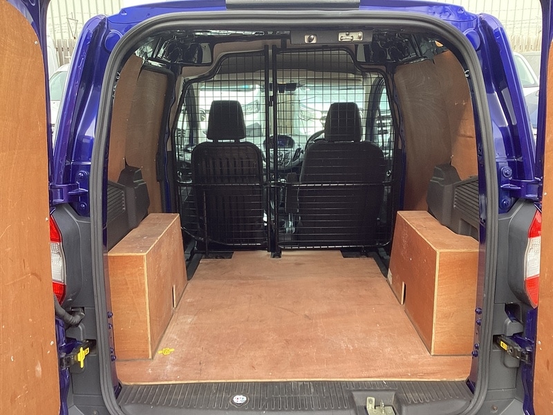 Used Ford Transit Courier 2018 for sale - 77591388: Photo 39