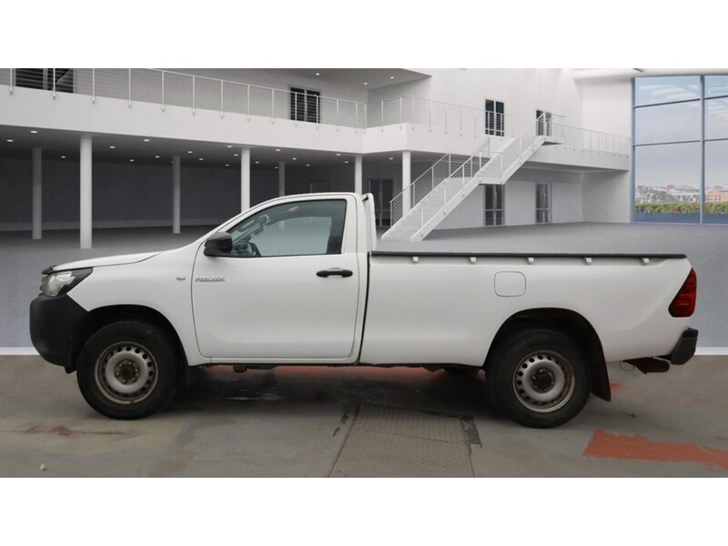 Used Toyota Hilux 2016 for sale - 76477951: Photo 12