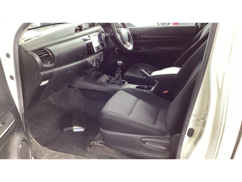 Used Toyota Hilux 2016 for sale - 76477951: Photo 18