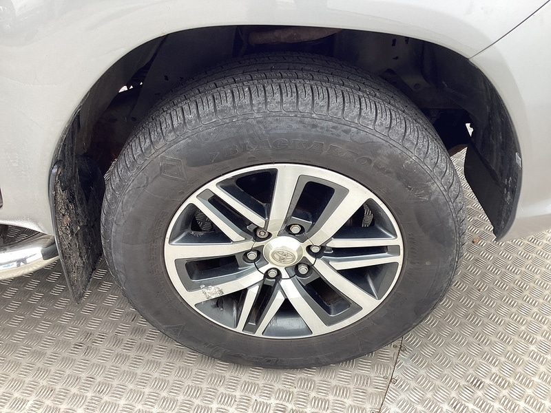 Used Toyota Hilux 2016 for sale - 75908696: Photo 40