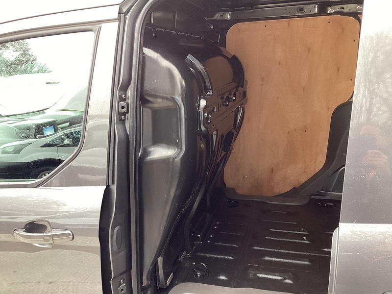 Used Ford Transit Connect 2022 for sale - 76492152: Photo 37