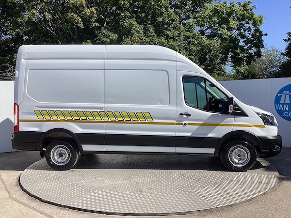 Used Ford Transit 2022 for sale - 74954710: Photo 2