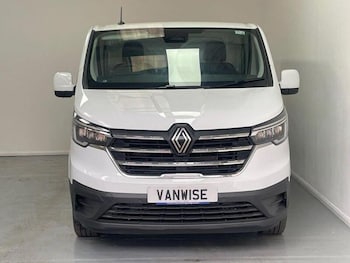 Used Renault Trafic E-Tech 2025 for sale - 79626948: Photo