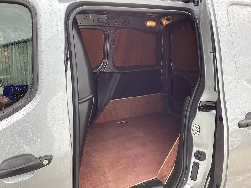 Vehicle 28