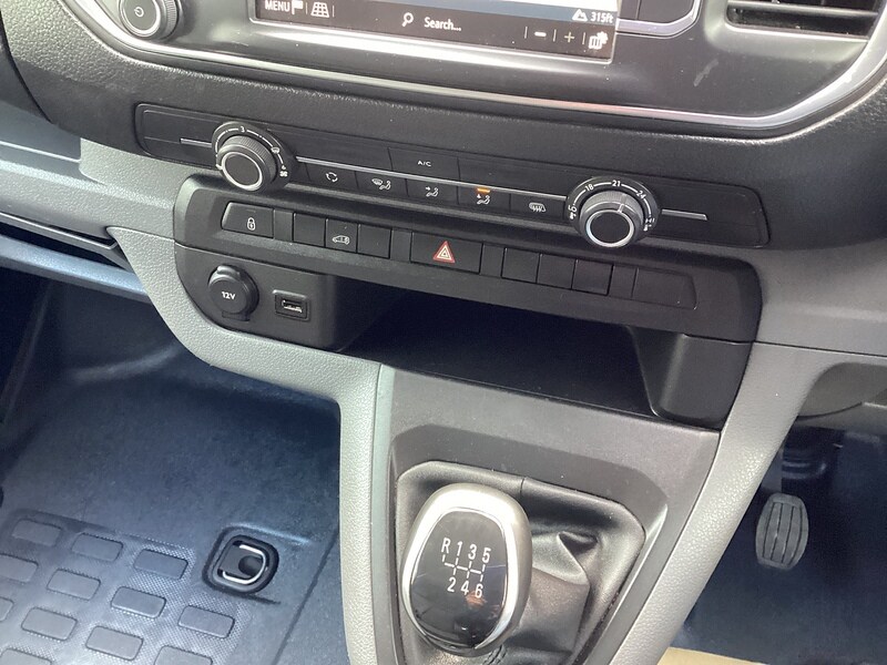 Used Vauxhall Vivaro 2022 for sale - 77452625: Photo 32