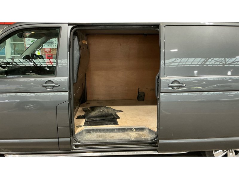 Used Volkswagen Transporter 2019 for sale - 76505583: Photo 10