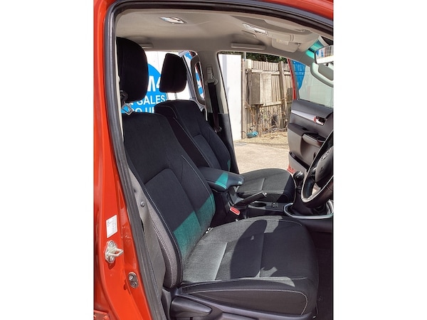 Used Toyota Hilux 2022 for sale - 75304415: Photo 23