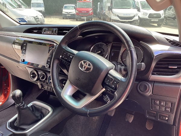 Used Toyota Hilux 2022 for sale - 75304415: Photo 26