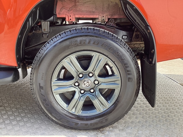 Used Toyota Hilux 2022 for sale - 75304415: Photo 40