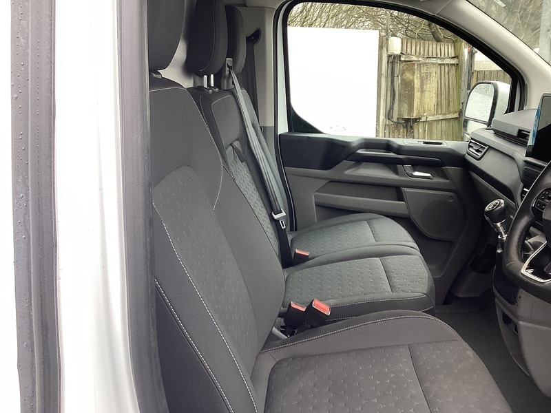 Used Ford Transit Custom 2024 for sale - 77452609: Photo 21