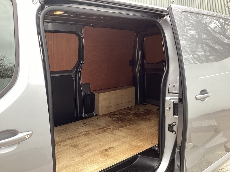 Used Vauxhall Vivaro 2022 for sale - 77208546: Photo 37