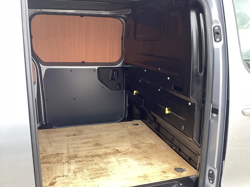 Used Vauxhall Vivaro 2022 for sale - 77208546: Photo 45