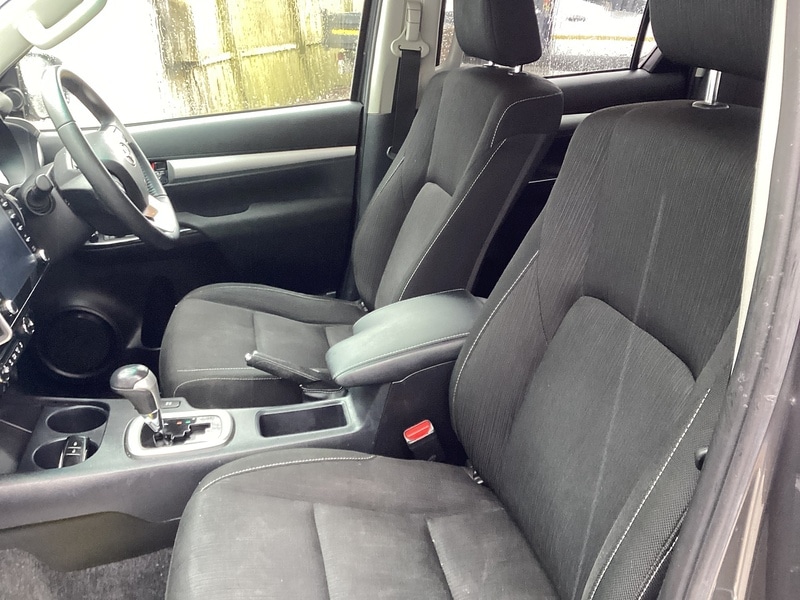 Used Toyota Hilux 2021 for sale - 77208533: Photo 19