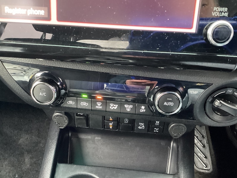 Used Toyota Hilux 2021 for sale - 77208533: Photo 39