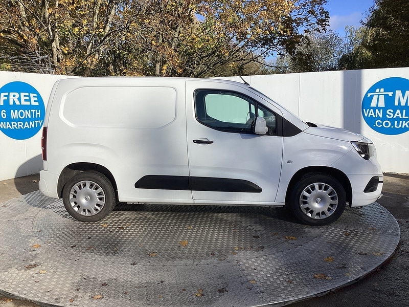 Used Vauxhall Combo 2021 for sale - 76320210: Photo 2