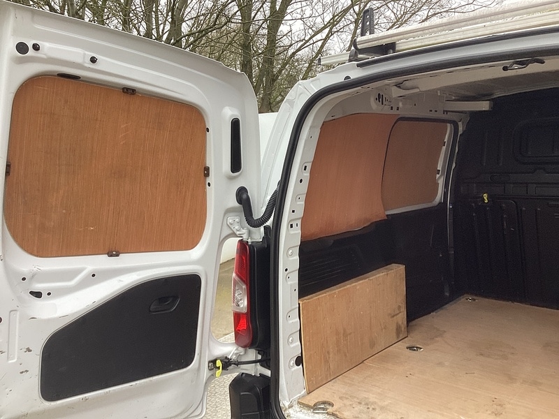 Used Peugeot Partner 2022 for sale - 77543619: Photo 36