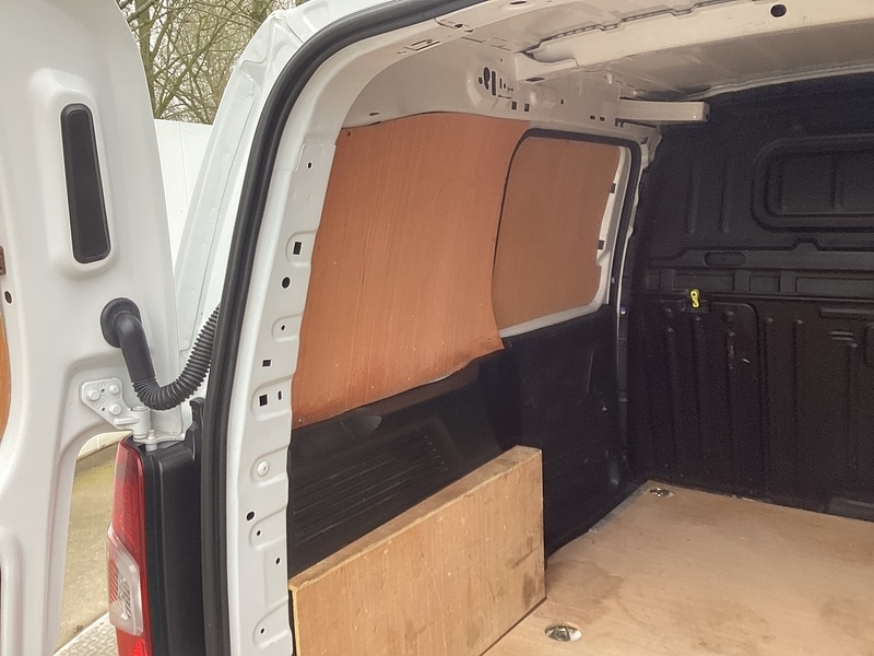 Used Peugeot Partner 2022 for sale - 77543619: Photo 37