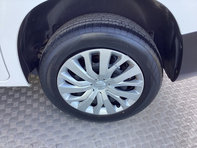 Used Peugeot Partner 2020 for sale - 75359950: Photo 40