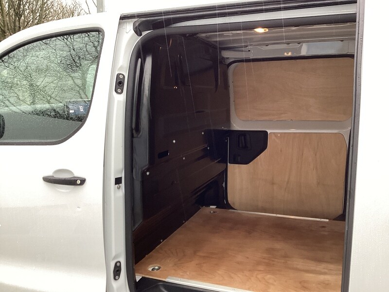 Used Citroen Dispatch 2025 for sale - 76958521: Photo 39