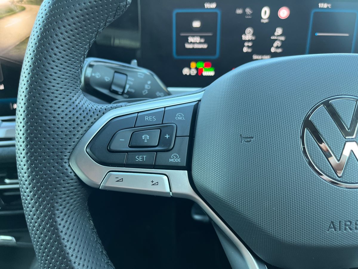 Used Volkswagen Passat 2025 for sale - 76040438: Photo 41