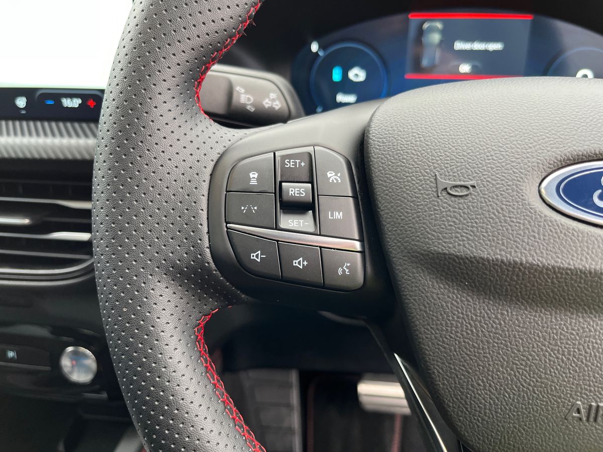 Used Ford Kuga 2025 for sale - 76224550: Photo 37