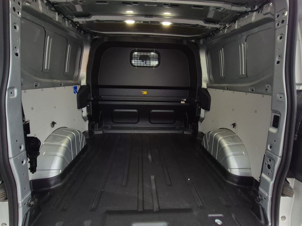 Used Ford Transit Custom 2025 for sale - 76827854: Photo 11