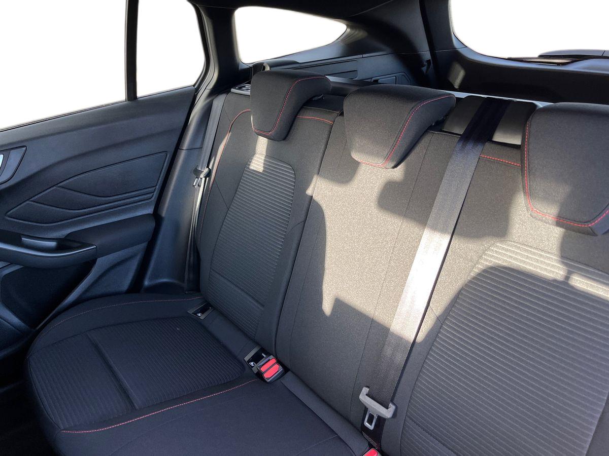 Used Ford Focus 2025 for sale - 76836838: Photo 11