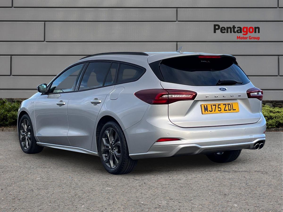 Used Ford Focus 2025 for sale - 76836838: Photo 2