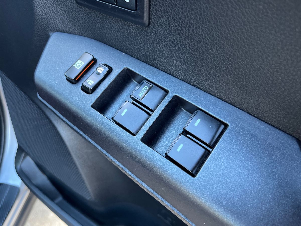 Used Toyota RAV4 2018 for sale - 76329068: Photo 21