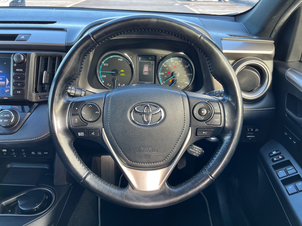 Used Toyota RAV4 2018 for sale - 76329068: Photo 28