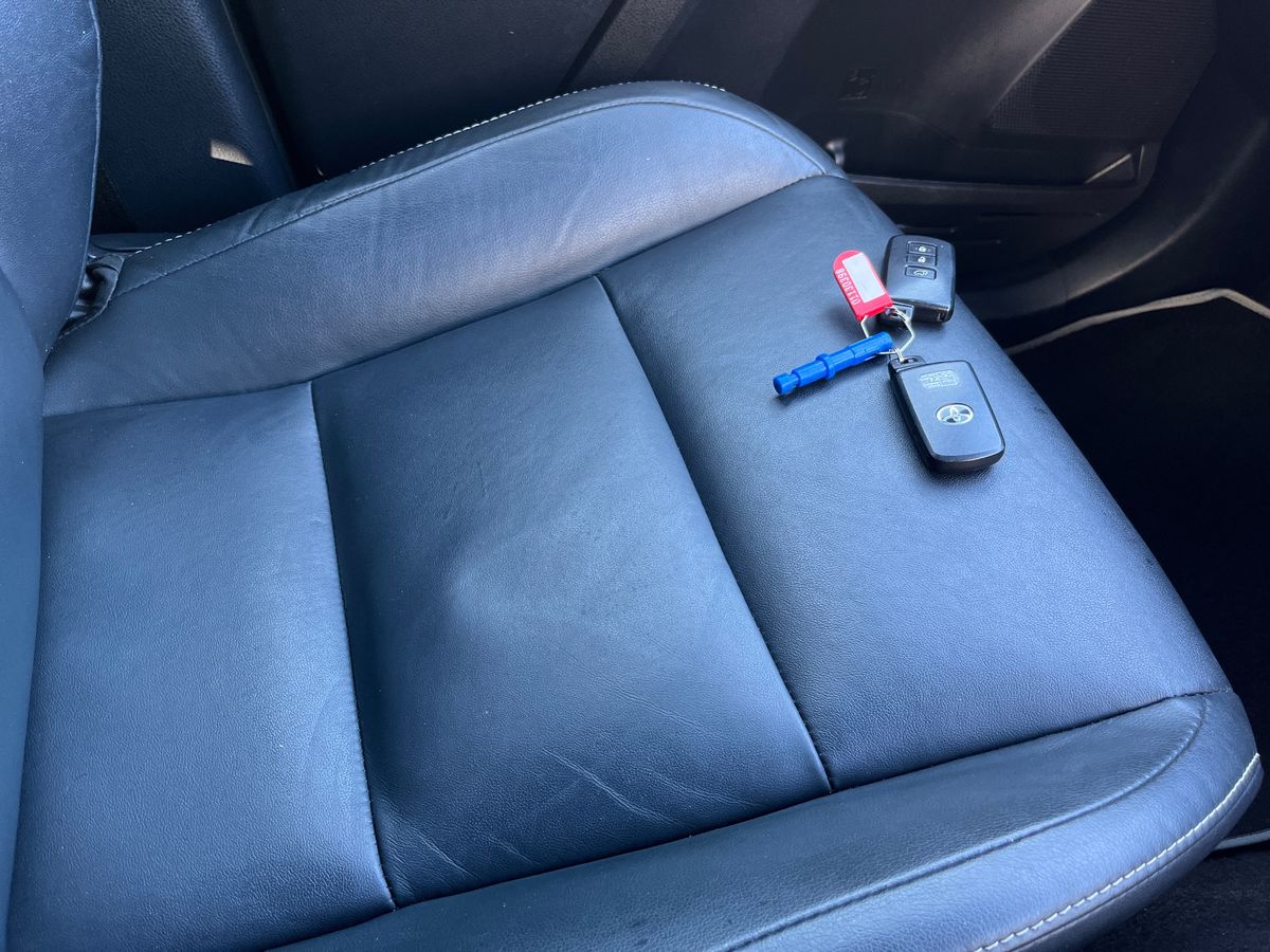 Used Toyota RAV4 2018 for sale - 76329068: Photo 32