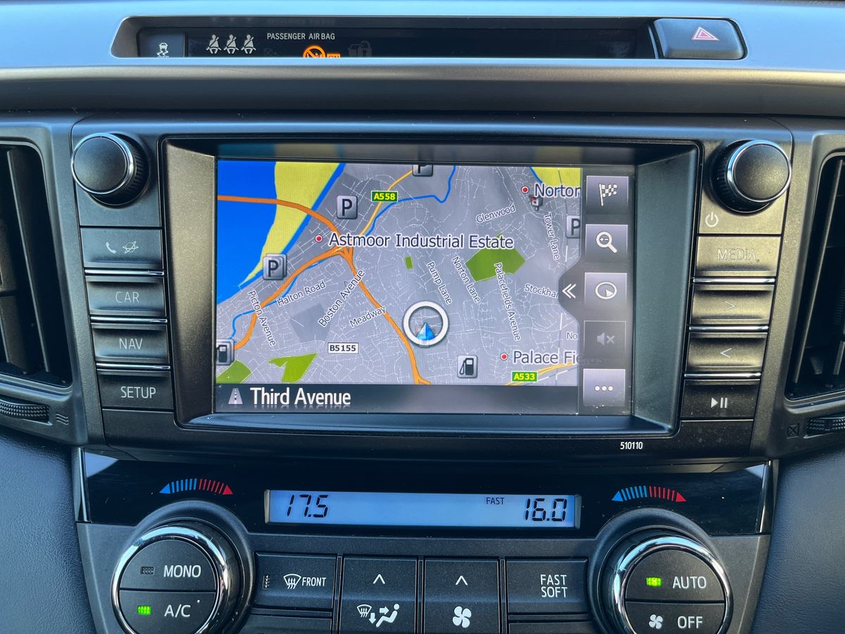 Used Toyota RAV4 2018 for sale - 76329068: Photo 33