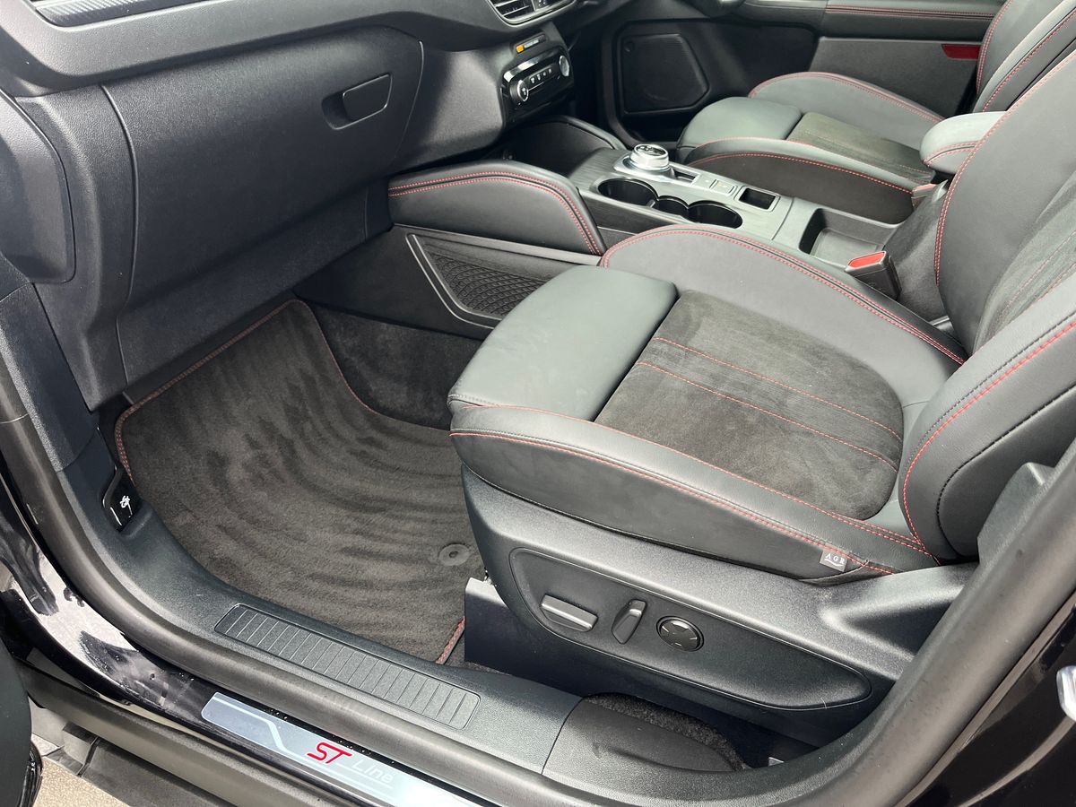 Used Ford Kuga 2025 for sale - 76328995: Photo 32