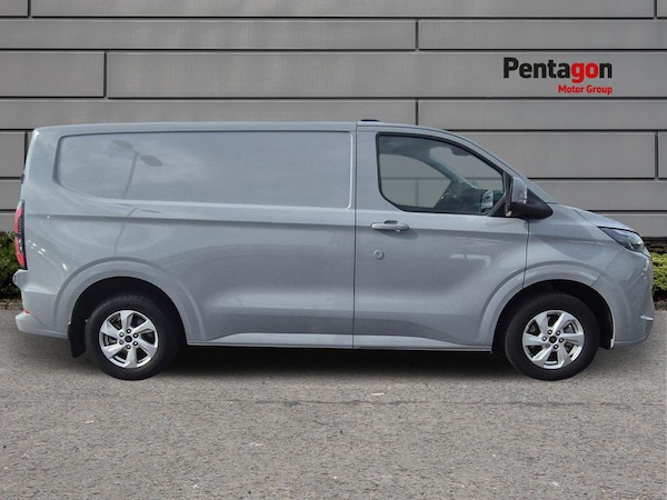 Used Ford E-Transit 2025 for sale - 76148744: Photo 13