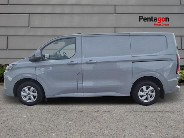 Used Ford E-Transit 2025 for sale - 76148744: Photo 14